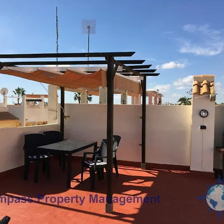 Apartment First Floor 2 Bedroom Near Emerald Isle Lf13 *